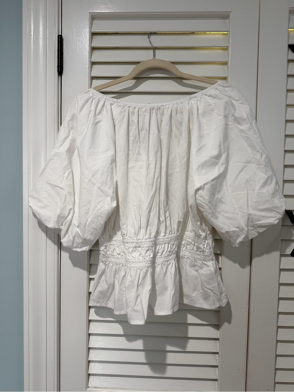 LOFT White Blouse - Picture 2 of 3